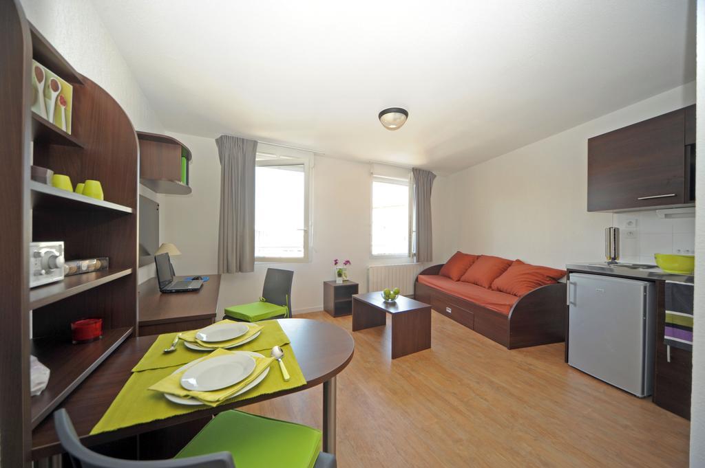 Central Fac Bourg-en-Bresse Rum bild